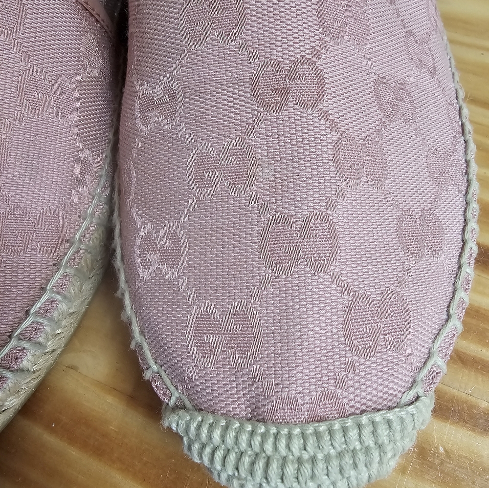 GUCCI pink espadrilles sz 40 (us 10)
